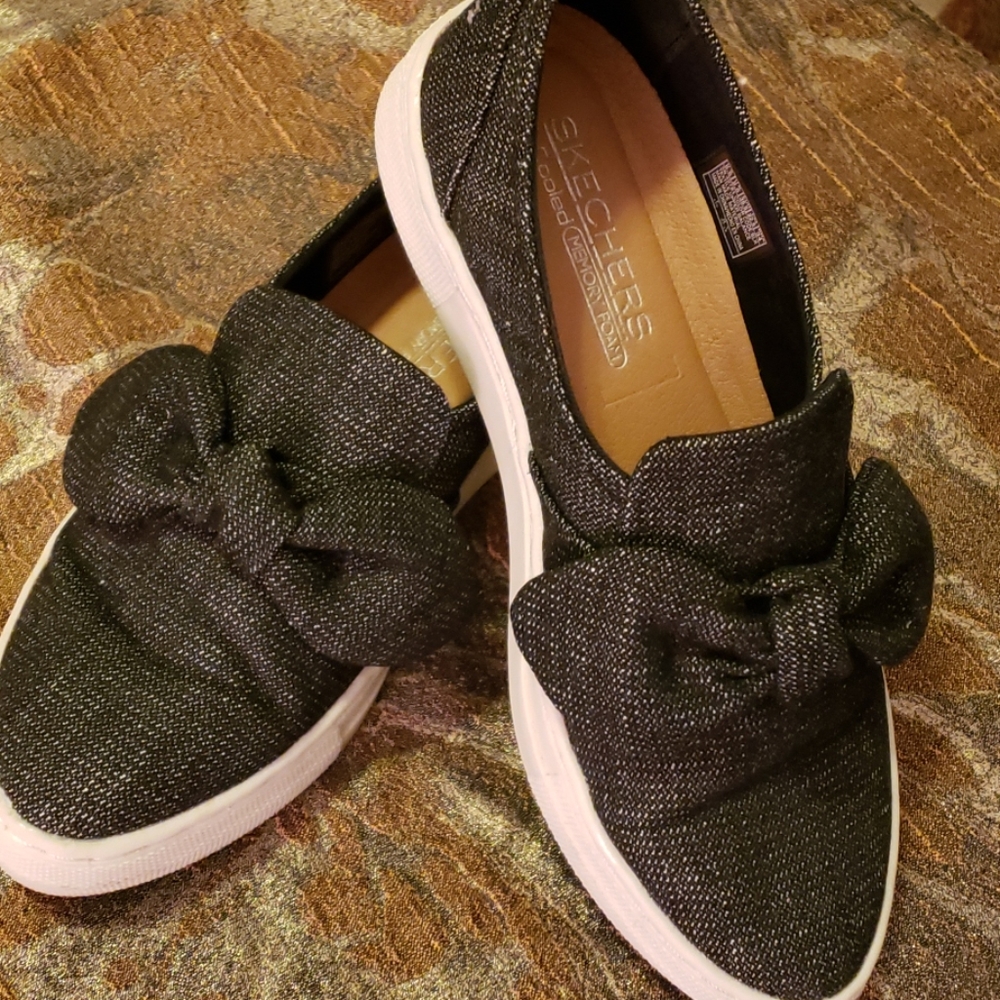 Skechers Bow Time dress sneaker